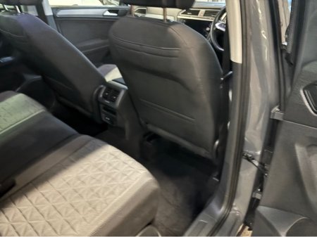 2022 Volkswagen Tiguan 1.4 TSI LIFE 245PS 5DR Auto Plug in Hybrid Finance Available own this car from €112 per week €26,250 thumbnail