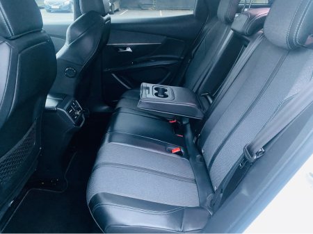 2022 Peugeot 3008 - thumbnail 12