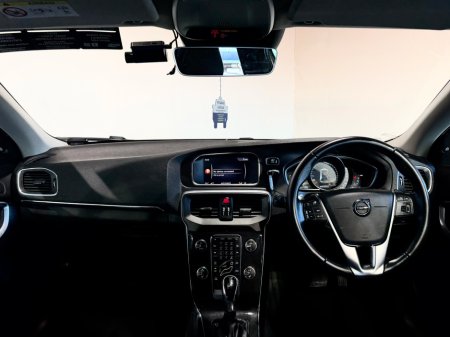 2018 Volvo V40 - thumbnail 11