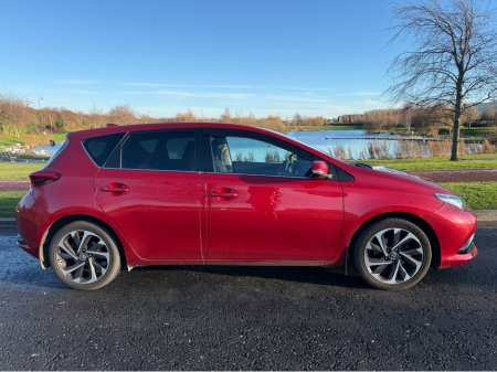 2016 Toyota Auris 1.2 TURBO SOL MODEL ONE OWNER 30K MILES €14,990 thumbnail