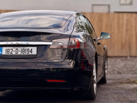 2018 Tesla Model S - thumbnail 21