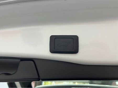 2024 Toyota Rav4 - thumbnail 8