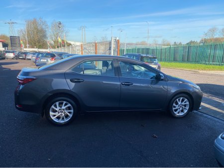 2017 Toyota Corolla 1.4 D-4D LUNA 4DR €11,500