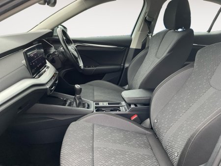 2022 Skoda Octavia STYLE 2.0 TDI 115HP 5DR €27,500 thumbnail