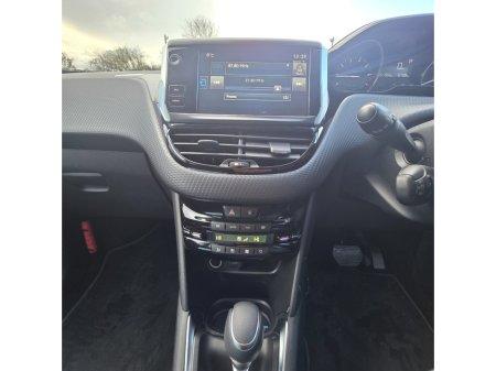 2016 Peugeot 208 1.2 Puretech 110 bhp automatic Allure 5d €9,950 thumbnail