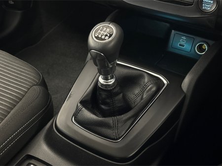 2023 Ford Focus TITANIUM 1.0T**MULTIFUNCTIONAL STEERING WHEEL**TOUCH SCREEN MEDIA DISPLAY**APPLE CARPLAY**BLACK CLOTH INTERIOR**SATNAV**KEYLESS START**BLACK CLOTH INTERIOR**FINANCE AVAILABLE** €23,495 thumbnail