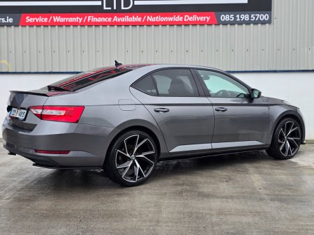 2022 Skoda Superb - thumbnail 6