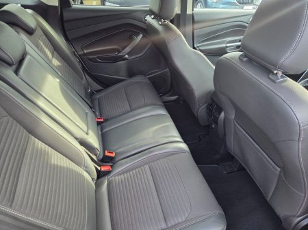 2017 Ford Kuga - thumbnail 6