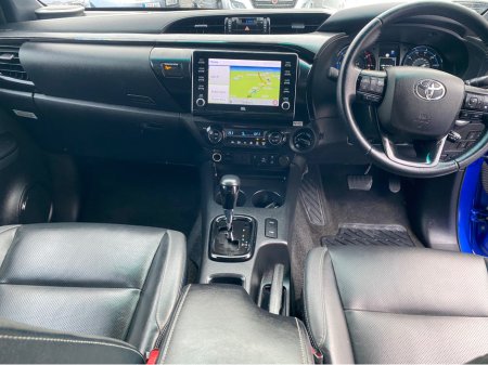 2022 Toyota Hilux 2.8  D-4D 4WD INVINCIBLE X DCB AUTO  ( 221 REG ) €38,800 thumbnail