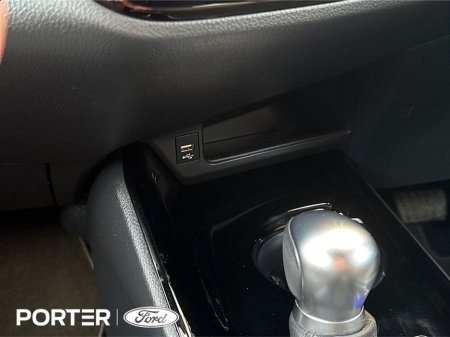 2022 Toyota C-HR 1.8 HYBRID SOL thumbnail