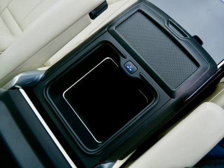 2025 Land Rover Range Rover SWB 3.0 I6 PHEV Autobiography €159,950 thumbnail