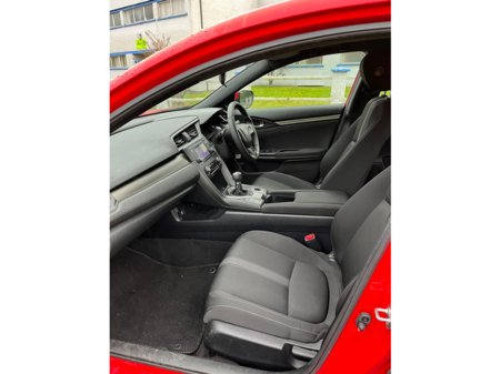 2020 Honda Civic 1.6 I DTEC S 5DR €21,500 thumbnail