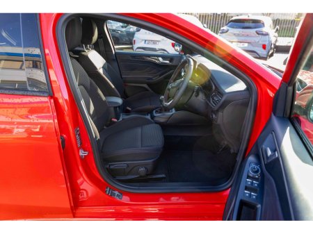 2024 Ford Focus 2024 Ford Focus 1.0L EcoBoost 125PS ST-Line €26,950 thumbnail