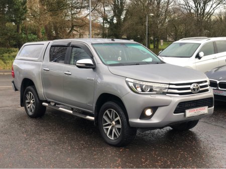2016 Toyota Hilux INVINCIBLE D-4D 4WD €21,200