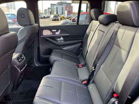 2026 Mercedes-Benz GLS - thumbnail 4