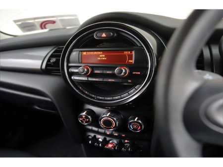 2018 MINI Hatch 1.5 6SPD 5DR *BI-TONE ROOF* €16,890 thumbnail