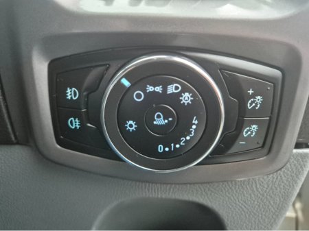 2015 Ford Transit Custom - thumbnail 20