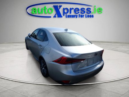 2019 Lexus IS 300 h Hybrid VERSION L, Reversing camera thumbnail