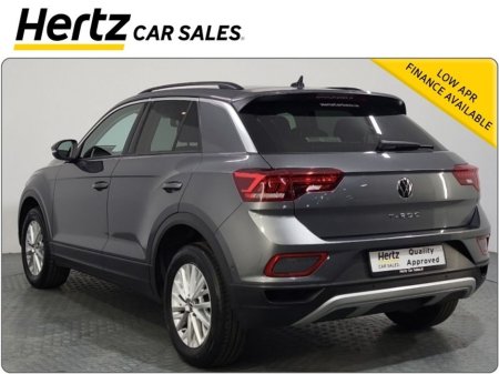 2023 Volkswagen T-Roc LIFE TSI 1.0 Petrol Manual €25,795 thumbnail