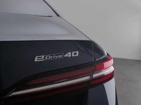 2024 BMW i5 - thumbnail 25