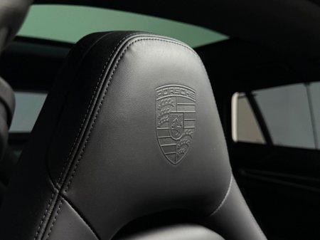 2023 Porsche Panamera - thumbnail 17