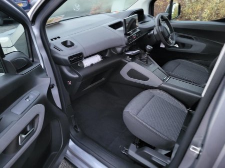 2026 Peugeot Rifter Allure+ 1.5l 100bhp €35,995 thumbnail