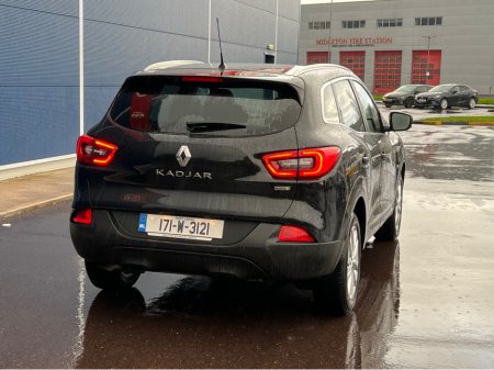 2017 Renault Kadjar 1.5 DCI DYNAMIQUE NAV 5 5DR A 110BHP AUTO €13,900 thumbnail