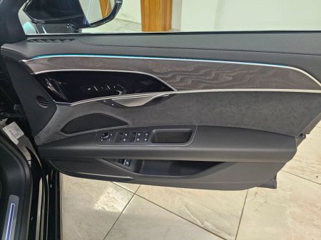 2024 Audi A8 - thumbnail 11