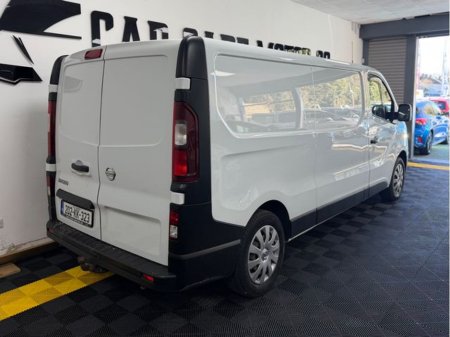 2020 Nissan NV300 - view 4