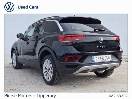 2025 Volkswagen T-Roc - thumbnail 3