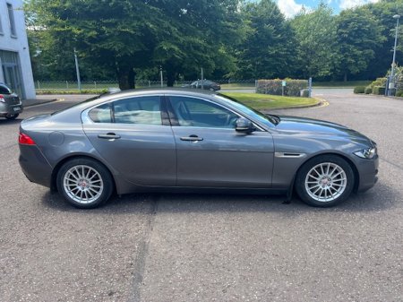 2018 Jaguar XE - thumbnail 8