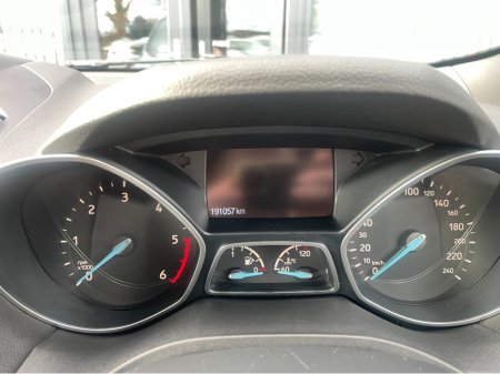 2019 Ford Kuga 1.5 120PS FWD 4DR ST-LINE €11,950 thumbnail