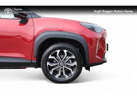 2023 Toyota Yaris Cross YARIS CROSS LUNA SPORT €27,950 thumbnail