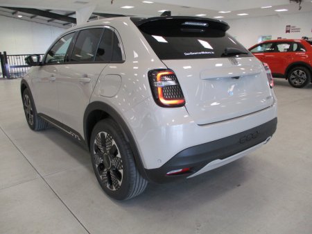 2026 Fiat 600 La Prima 1.2 100hp Hybrid Auto eDCT 6 €33,495 thumbnail