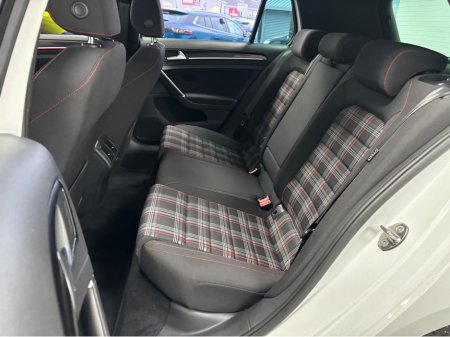 2016 Volkswagen Golf VOLKSWAGEN GOLF GTI DSG 220BHP*DCC & ACC*KEYLESS ENTRY & START*FINANCE AVAILABLE TRADE INS WELCOME* €21,950 thumbnail