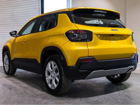 2026 Jeep Avenger HYBRID ALTITUDE 1.2 AT €33,995 thumbnail