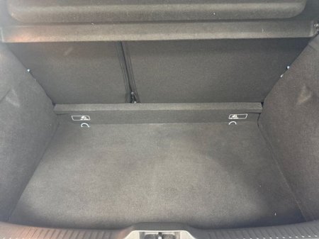 2015 Renault Clio - thumbnail 18