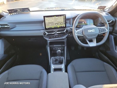 2025 Dacia Bigster EXPRESSION TCE 140 LOW KMS €30,995 thumbnail