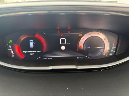 2017 Peugeot 3008 - thumbnail 16