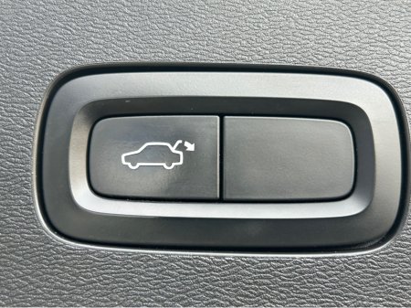 2018 Volvo V60 - thumbnail 27