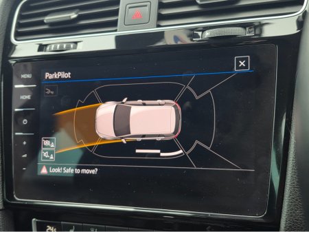 2019 Volkswagen Golf ( 192 REG ) HIGHLINE FULL LEATHER SEATS HEATED ELECTRIC SEATS SAT NAV PACK - VIRTUAL CLOCKS -REVERSE CAMERA - NAVIGATION - CARPLAY - ANDROID AUTO- BLIND SPOT REAR TRAFFIC ASSIST - DISCOVER PRO €22,950 thumbnail