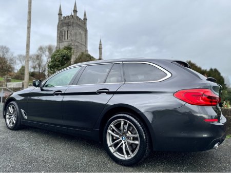 2019 BMW 5 Series 520D TOURING * PANROOF * 3D CAMERA PACK * €24,950 thumbnail