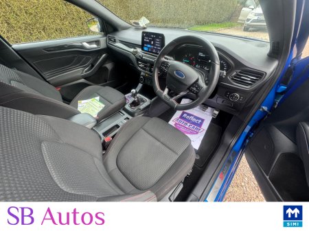 2020 Ford Focus - thumbnail 10