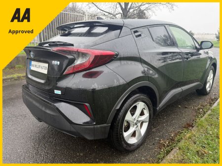 2019 Toyota C-HR 1.8 Petrol Hybrid thumbnail