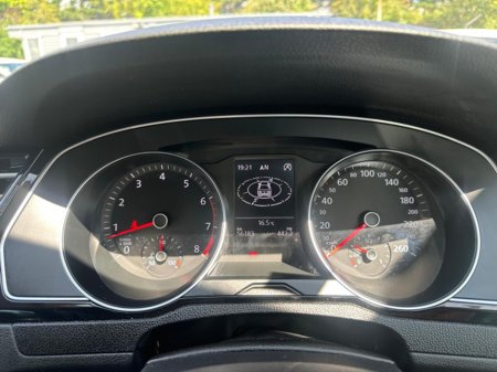 2016 Volkswagen Passat - thumbnail 18