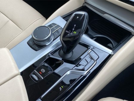 2024 BMW 5 Series - thumbnail 10