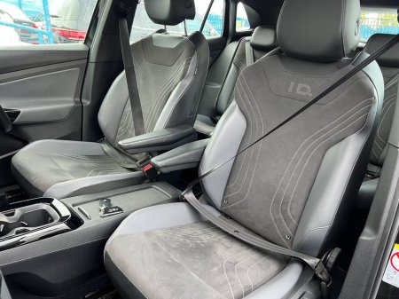 2023 Volkswagen ID.4 LIFE 77KWH // APPLE CARPLAY/ANDROID AUTO // REVERSE CAMERA // HEATED MULTIFUNCTION STEERING WHEEL €20,950 thumbnail