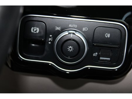 2020 Mercedes-Benz A Class - thumbnail 23