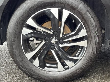 2023 Peugeot 2008 - thumbnail 15