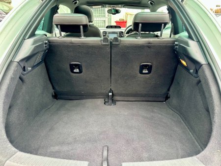 2016 Volkswagen Beetle - thumbnail 12